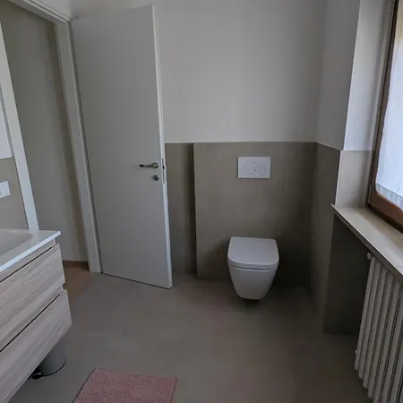 Apartment With Great Views On Garda Torri Del Benaco