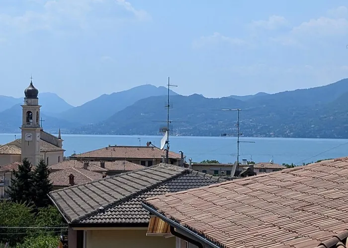 Apartment With Great Views On Garda Torri Del Benaco