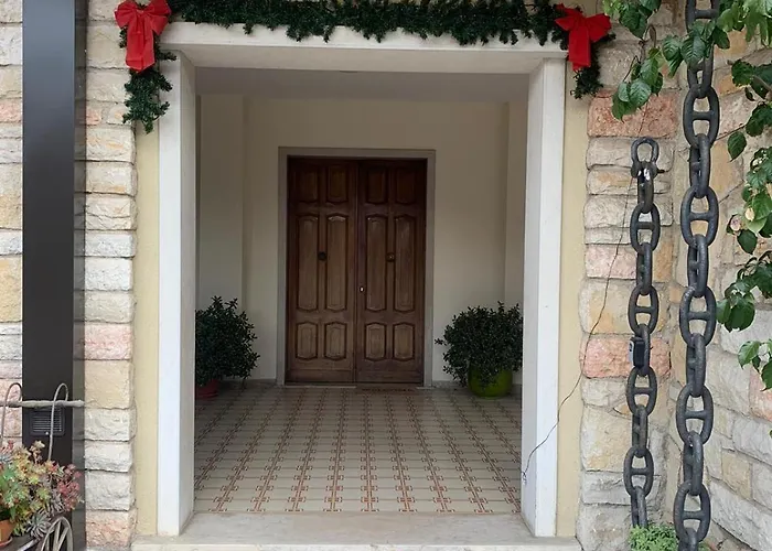 Apartment With Great Views On Garda