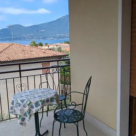 With Great Views On Garda شقة توري ديل بيناكو